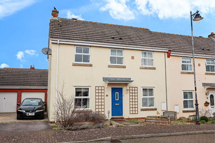 3 Bedroom Semi Detached House For Sale In St. Margarets Close, Calne, SN11