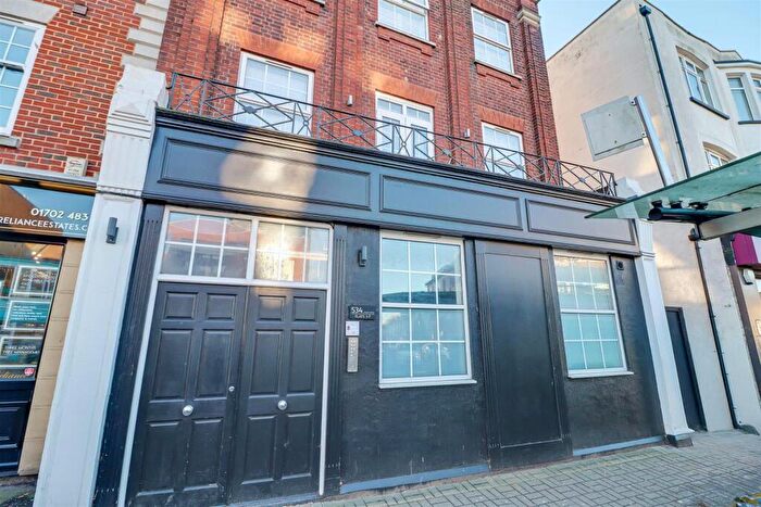 1 Bedroom Flat For Sale In London Road, Westcliff-On-Sea, SS0