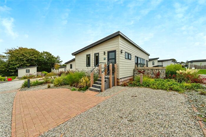 2 Bedroom Bungalow For Sale In St. Mabyn Holiday Park, Hoburne, Cornwall, PL30