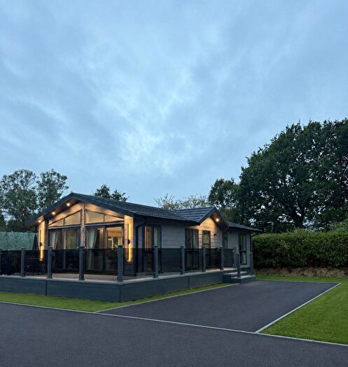 2 Bedroom Lodge For Sale In Omar Kingfisher (), Cherry Blossom Park, Pye Corner, Maidstone, Kent, ME17