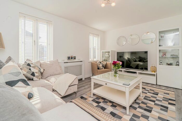4 Bedroom Terraced House To Rent In St. Lucia Crescent, Newton Leys, Milton Keynes, Buckinghamshire, MK3