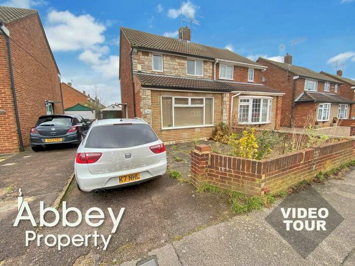 2 Bedroom Semi-Detached House To Rent In Lyneham Road, Luton, LU2