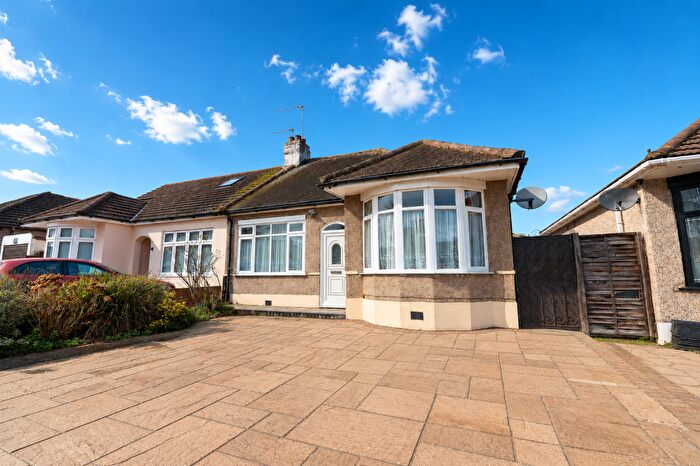 3 Bedroom Semi-Detached Bungalow For Sale In Heather Drive, Rise Park, Romford, RM1