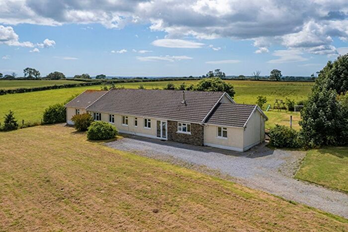 6 Bedroom Farm For Sale In Yerbeston, Kilgetty, SA68