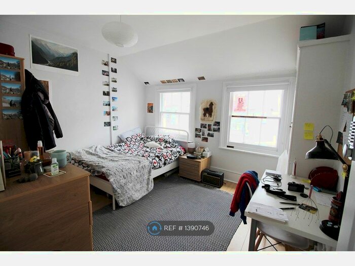 4 Bedroom Terraced House To Rent In Camden Mews, London, NW1