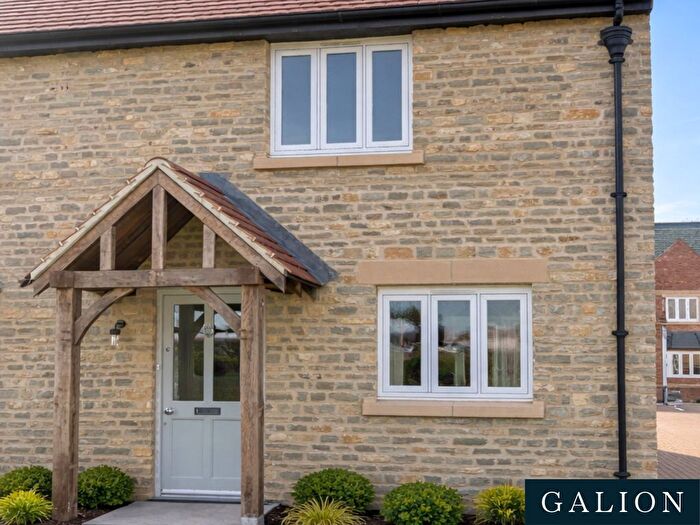 3 Bedroom Terraced House For Sale In Bishops Close, Glastonbury, BA6