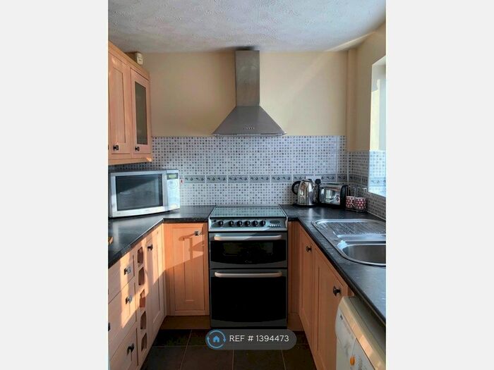 2 Bedroom Semi-Detached House To Rent In Humphrey Middlemore Drive, Birmingham, B17