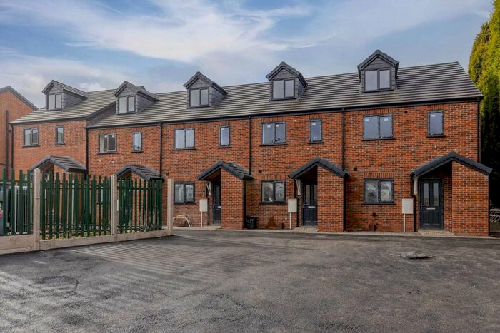 3 Bedroom Terraced House To Rent In Summerbank Road, Tunstall, ST6