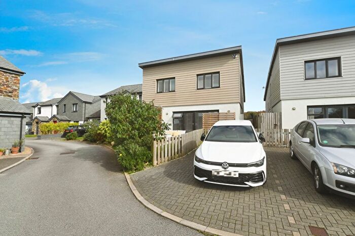 3 Bedroom Detached House For Sale In The Carracks, St Ives, TR26