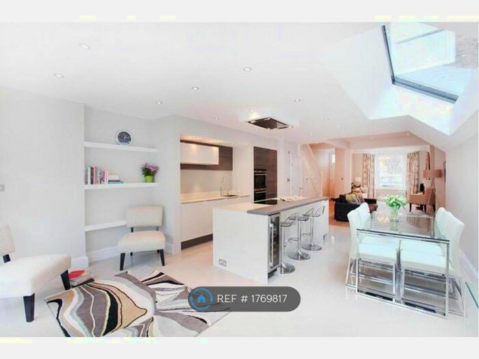 4 Bedroom Terraced House To Rent In Kimbell Gardens, London, SW6