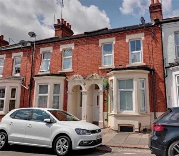 3 Bedroom House To Rent In Wycliffe Road, Northampton, NN1