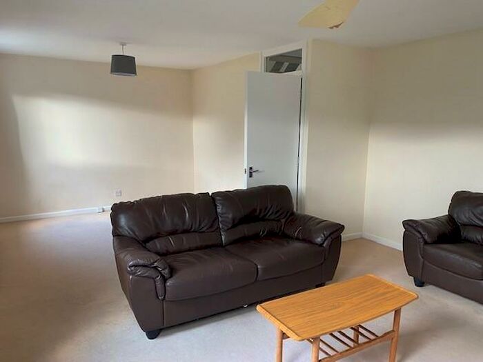 4 Bedroom Property To Rent In Coronation Street, Cambridge, CB2