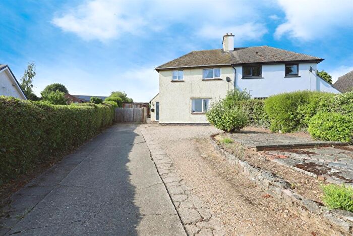 3 Bedroom Semi-Detached House For Sale In Turnpike Road, Ryhall, Stamford, PE9