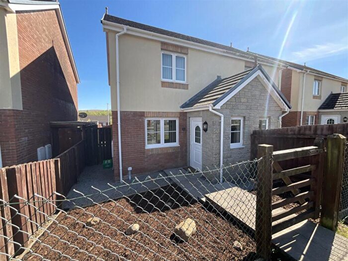 2 Bedroom Semi Detached House For Sale In Penybanc Road, Ammanford, SA18