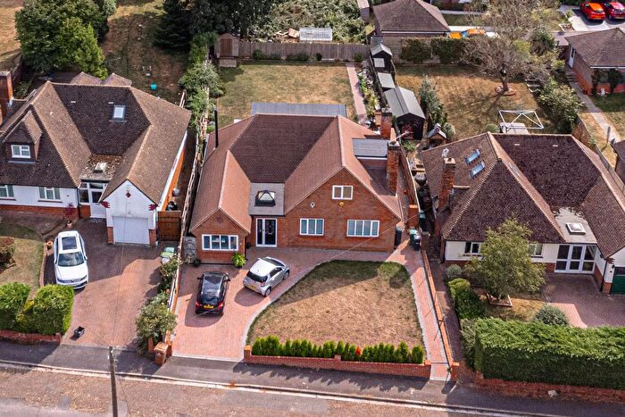 4 Bedroom Detached Bungalow For Sale In Yew Tree Bottom Road, Epsom Downs, KT17