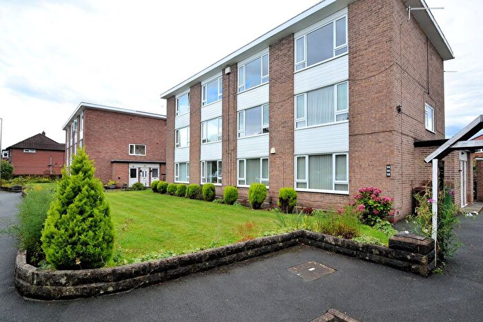 2 Bedroom Flat For Sale In Broadway Court, Broadway, Offerton, Stockport, SK2