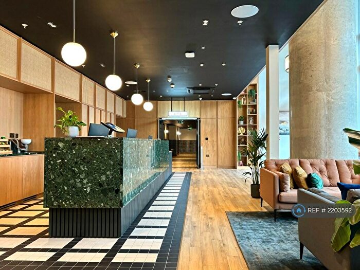 1 Bedroom Flat To Rent In College Road, Croydon, CR0