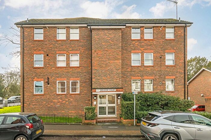 1 Bedroom Flat For Sale In Grove Road, Surbiton, KT6