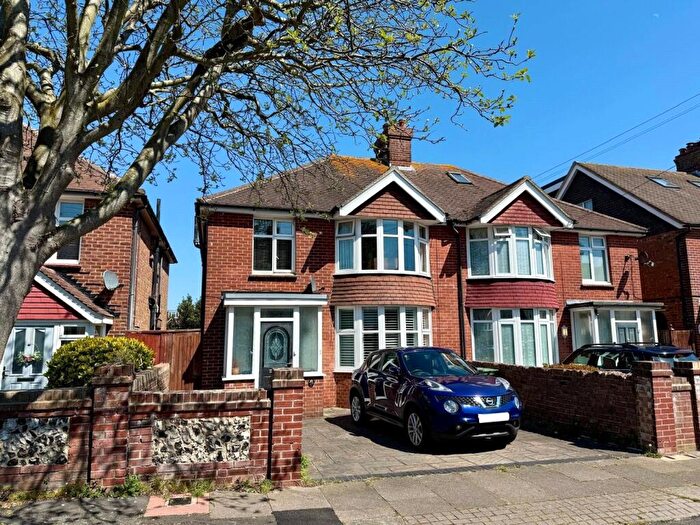 3 Bedroom Semi Detached House For Sale In Hunloke Avenue, Roselands, Eastbourne, East Sussex, BN22