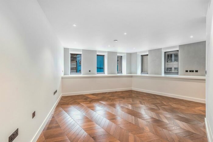 1 Bedroom Flat To Rent In Hexagon Apartments, Covent Garden, WC2B