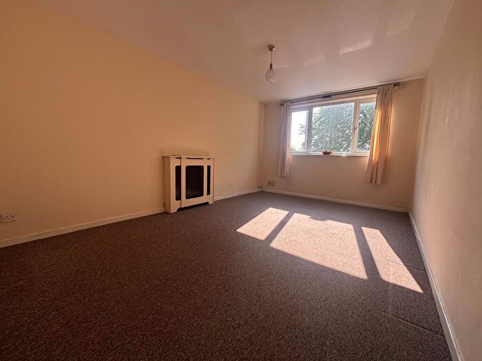 2 Bedroom Apartment To Rent In Aylsham Road, Norwich, NR3