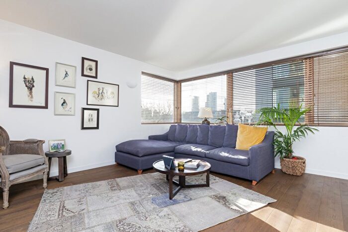 1 Bedroom Flat To Rent In Poole Street, London, N1