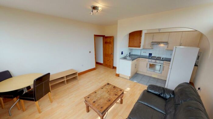 1 Bedroom Flat To Rent In Parkview Mansions, New Road, Southampton, SO14