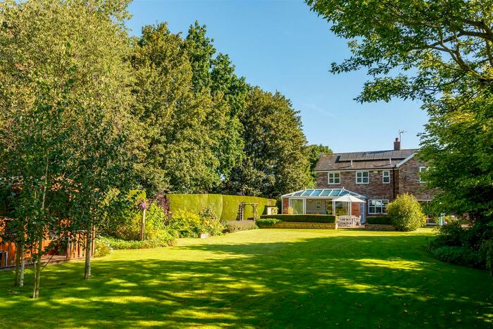 4 Bedroom Detached House For Sale In Coxwold, York, YO61