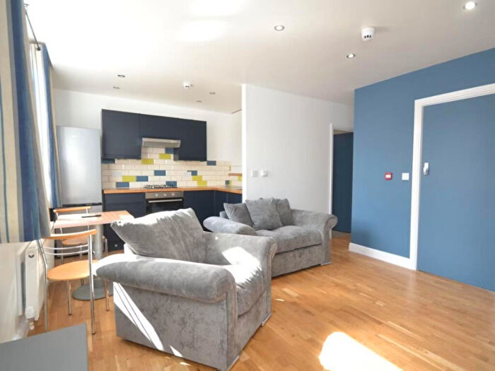 1 Bedroom Apartment To Rent In Langford Road, Manchester, M20