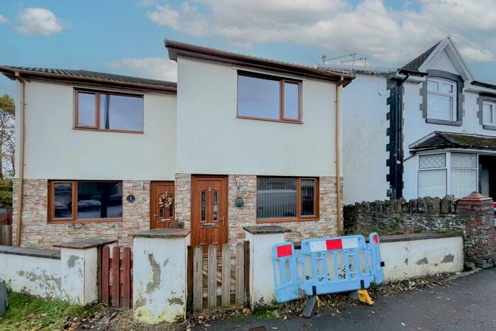 2 Bedroom Property To Rent In Sheen Court, The Walk, Ystrad Mynach, Hengoed, CF82