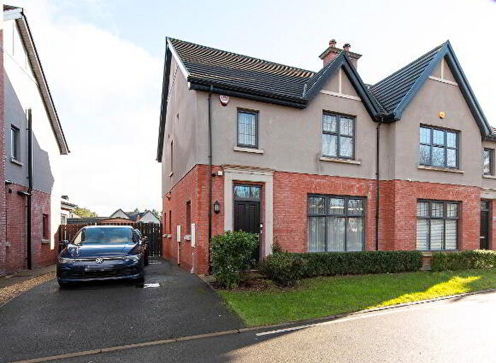 4 Bedroom Semi-Detached House For Sale In Oakfield Park, Newtownabbey, BT37