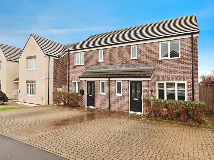 3 Bedroom Semi-Detached House For Sale In Plasnewydd Walk, Llantwit Major, CF61