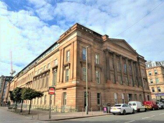 2 Bedroom Apartment To Rent In Ingram Street, Glasgow, G1