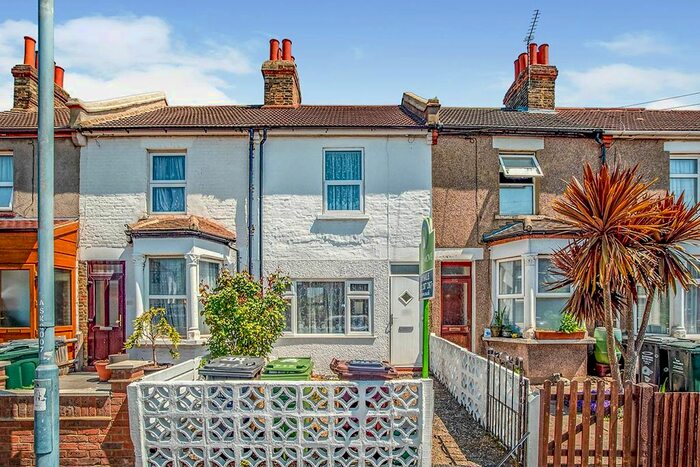 3 Bedroom Terraced House To Rent In St. Vincents Road, Dartford, Kent, DA1