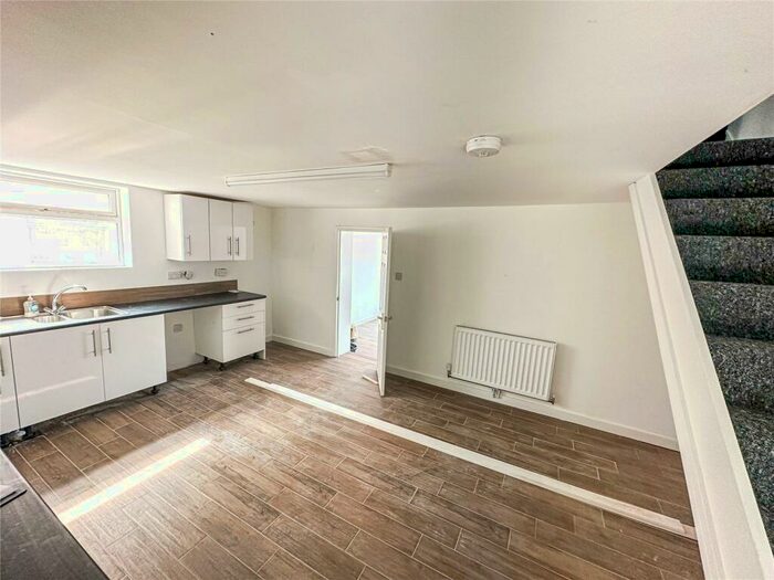 4 Bedroom End Of Terrace House To Rent In Dukes Head Street, Lowestoft, Suffolk, NR32