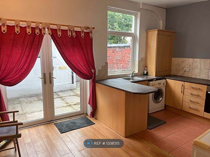 2 Bedroom Terraced House To Rent In Railway Rd, Warrington, WA3