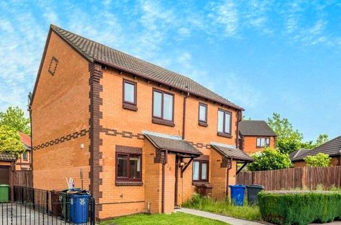 2 Bedroom Semi-Detached House To Rent In Bull Close, Chafford Hundred, RM16