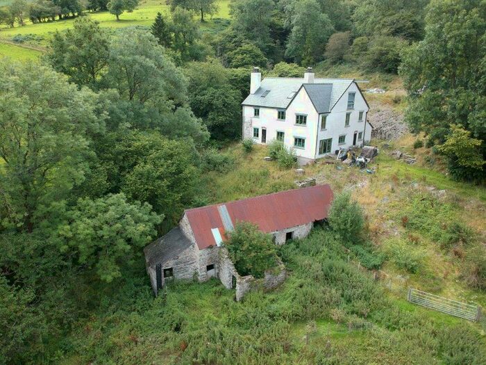 5 Bedroom Detached House For Sale In Horseshoe Pass, Llangollen, LL20