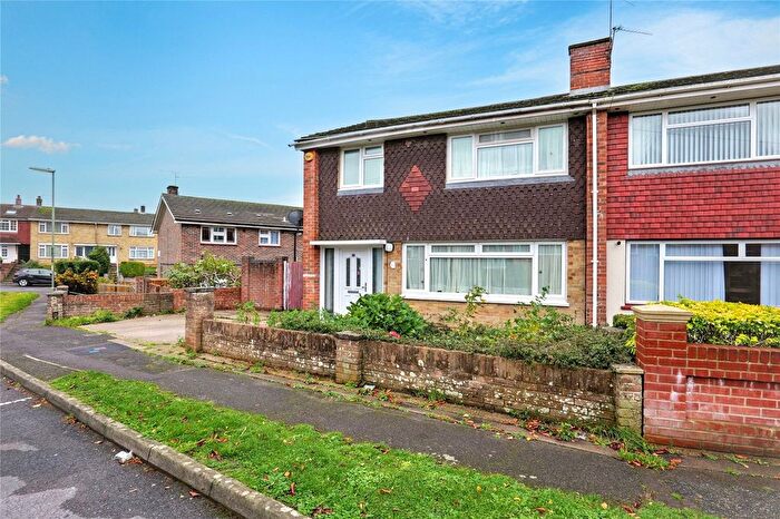 3 Bedroom Semi Detached House For Sale In Broxhead Road, Havant, Hampshire, PO9