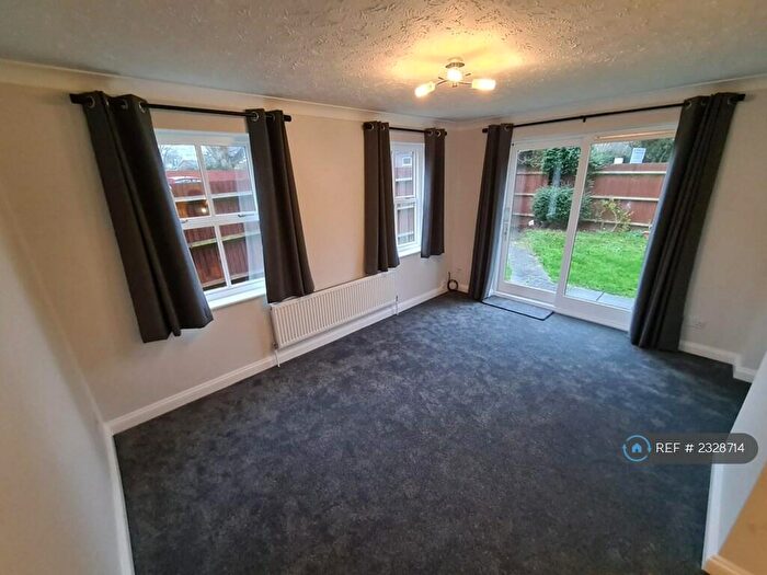 1 Bedroom Flat To Rent In Midwinter Avenue, Milton, Abingdon, OX14