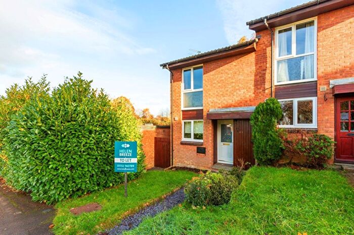 2 Bedroom Terraced House To Rent In Kennedy Gardens, Sevenoaks, TN13