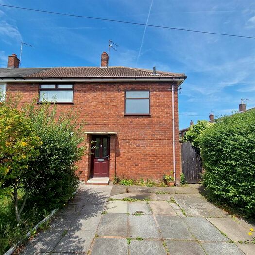 3 Bedroom Semi-Detached House To Rent In Buckingham Close, Bootle, L30