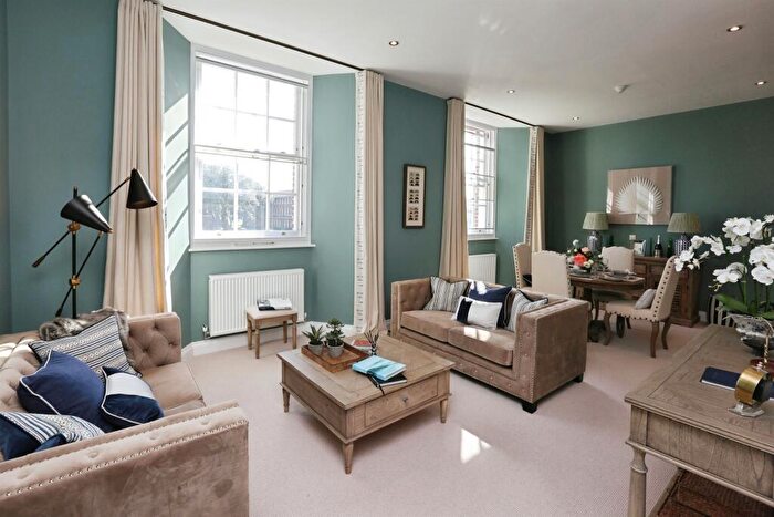 2 Bedroom Apartment For Sale In Sir John Richardson Avenue, Gosport, PO12