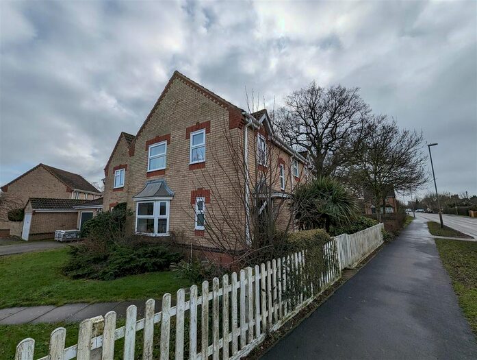 4 Bedroom Detached House To Rent In Fitzgerald Close, Ely, CB7