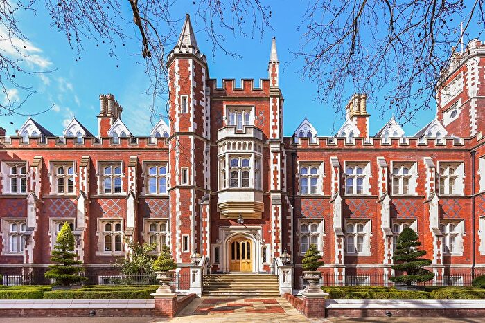 1 Bedroom Flat To Rent In Rose Square, The Bromptons, SW3