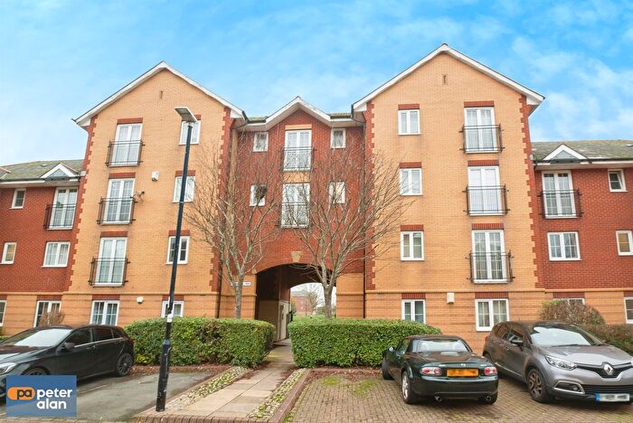 2 Bedroom Flat For Sale In Harrison Way, Cardiff, CF11