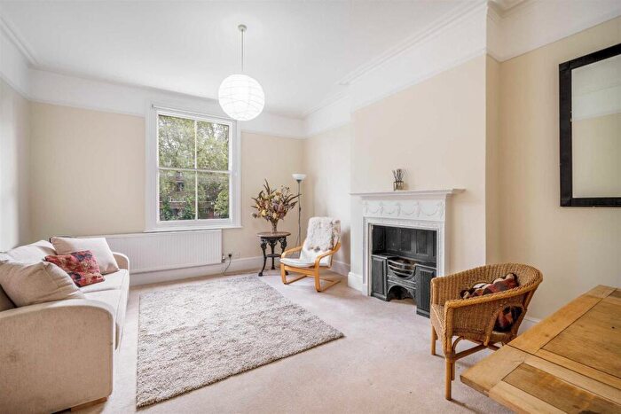 2 Bedroom Flat To Rent In Mercers Road, Tufnell Park, N19