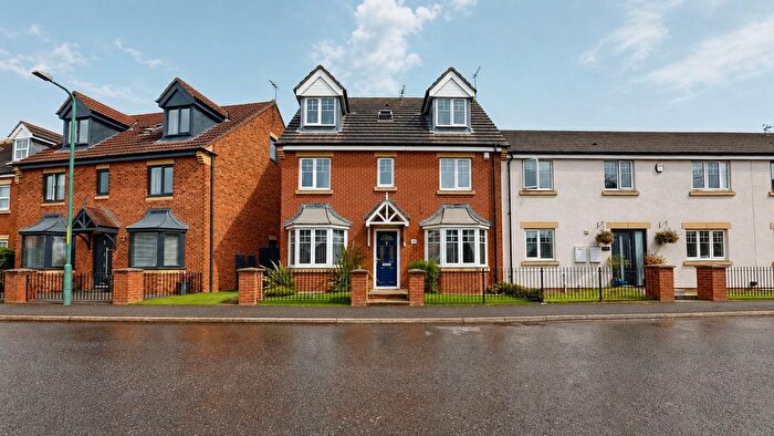 6 Bedroom End Of Terrace House For Sale In Strathmore Gardens, South Shields, Tyne And Wear, NE34