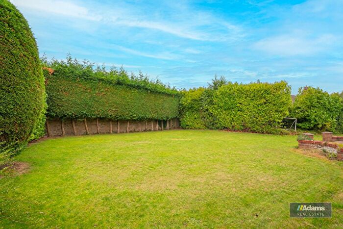 4 Bedroom Bungalow For Sale In Upton Lane, Widnes, WA8