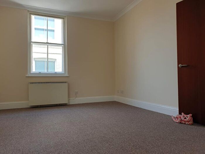 1 Bedroom Apartment For Sale In Flat, The Metropole, New Street, Dover, CT17